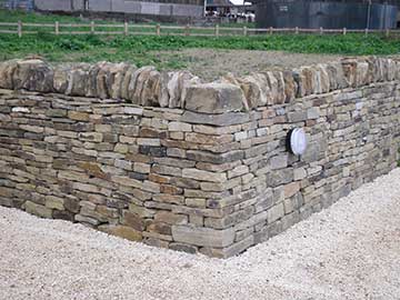 Wall with corner, Hermit Hill